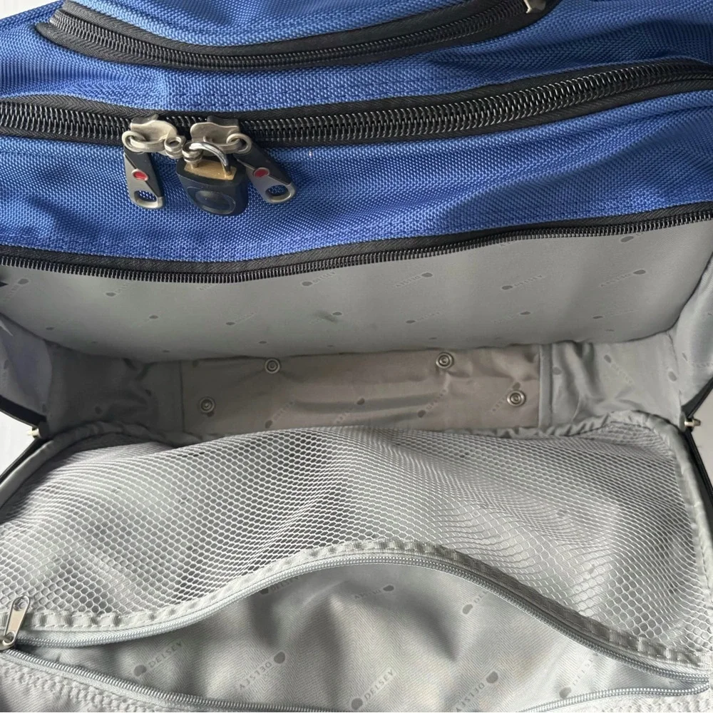 Delsey Equinox Collection Carry On Luggage *MISSING Shoulder Strap*